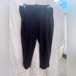 Torrid Black Capri Leggings